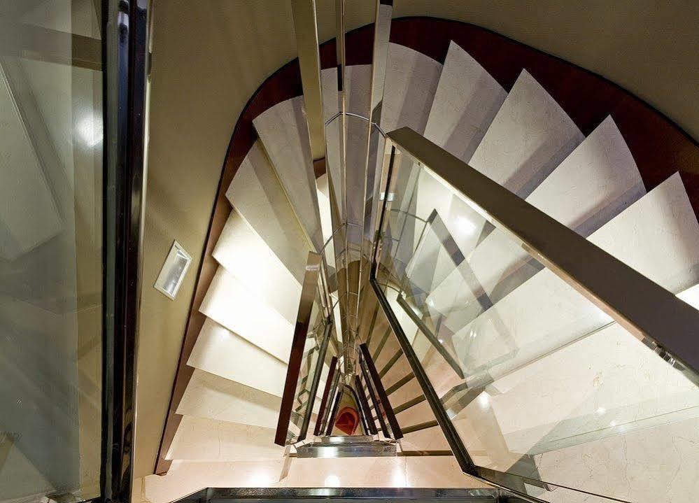 Rh Centro Hotel 3*