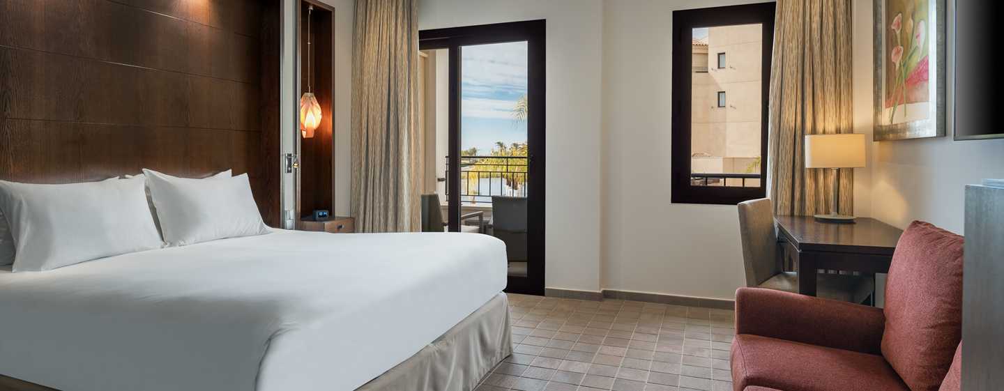 Doubletree By Hilton La Torre Golf Resort 5*