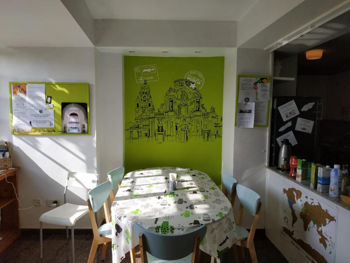 Hostal La Casa *